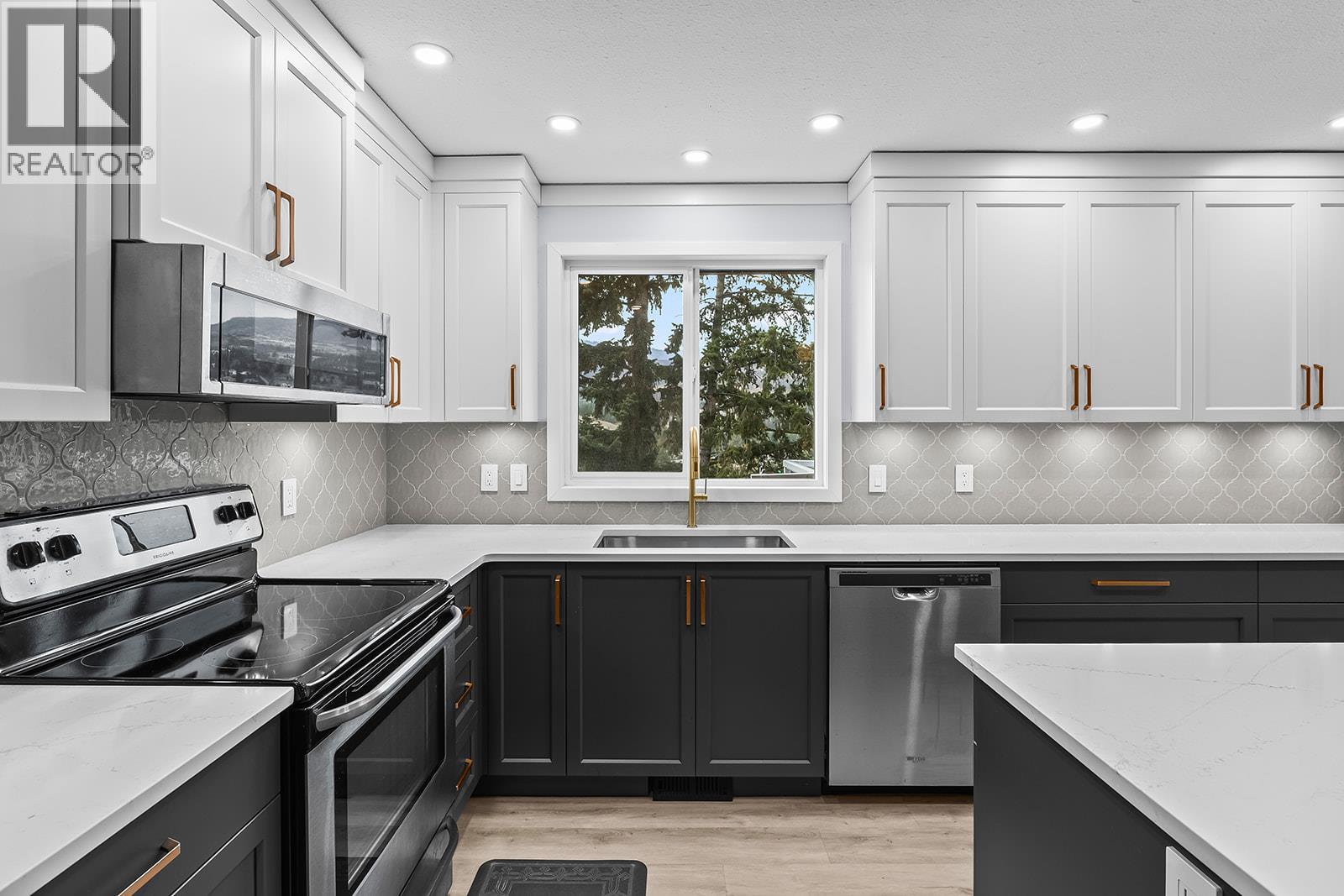 2420 BOUCHERIE ROAD - 6