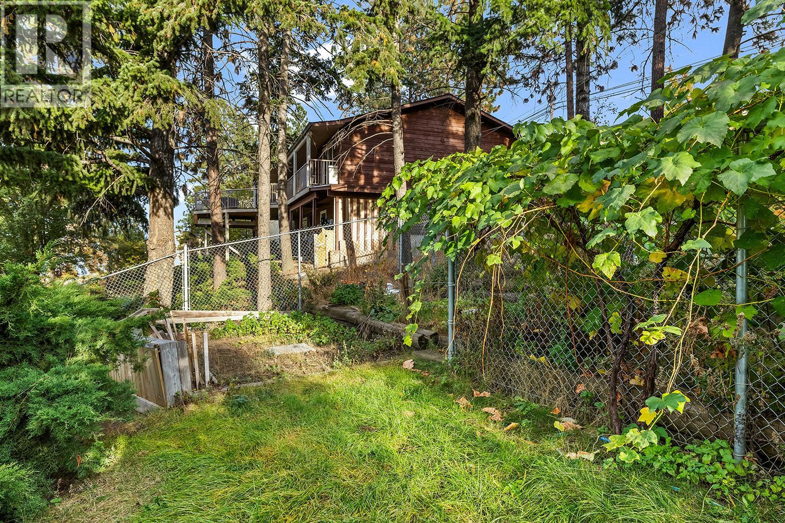 2420 BOUCHERIE ROAD - 44