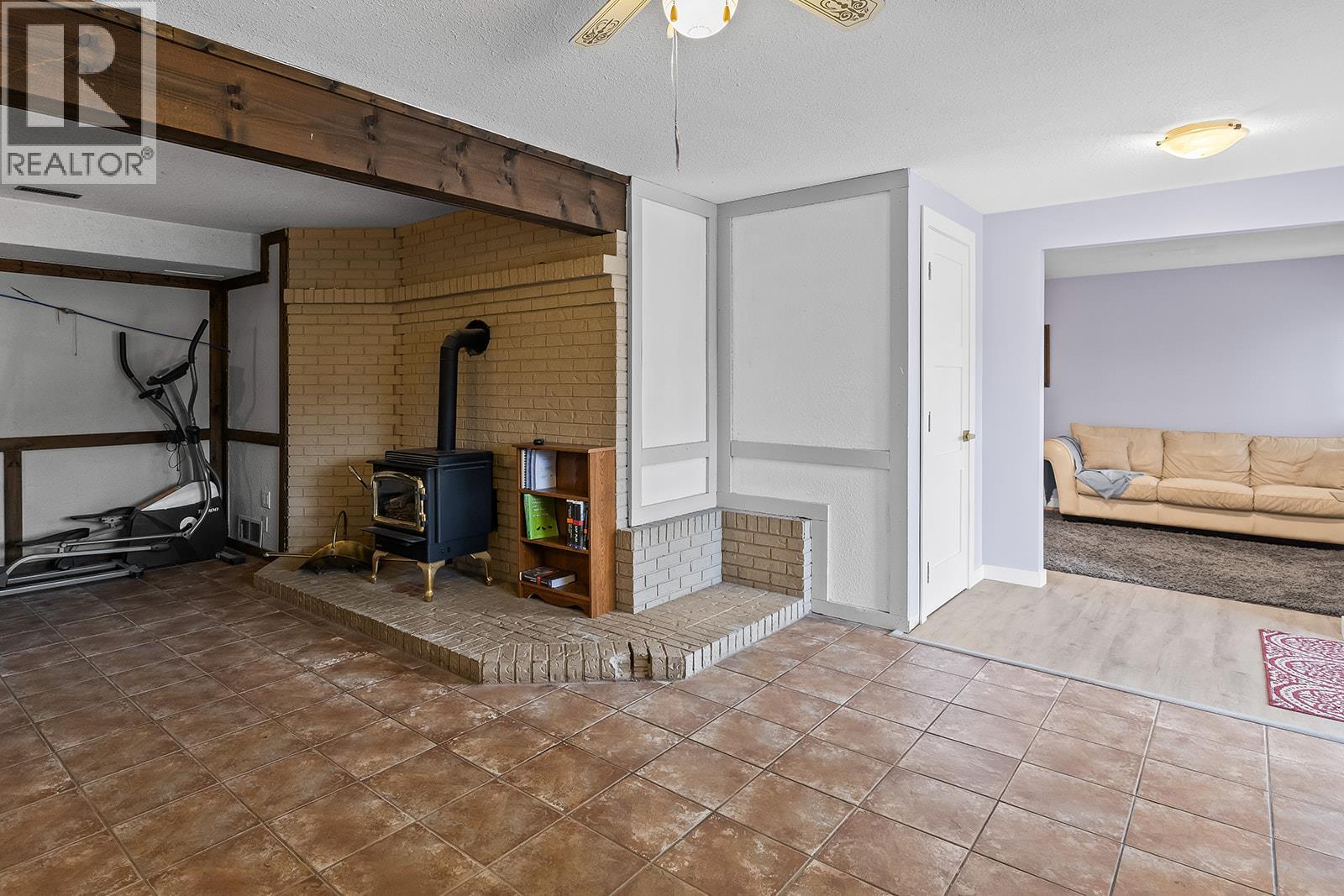 2420 BOUCHERIE ROAD - 35