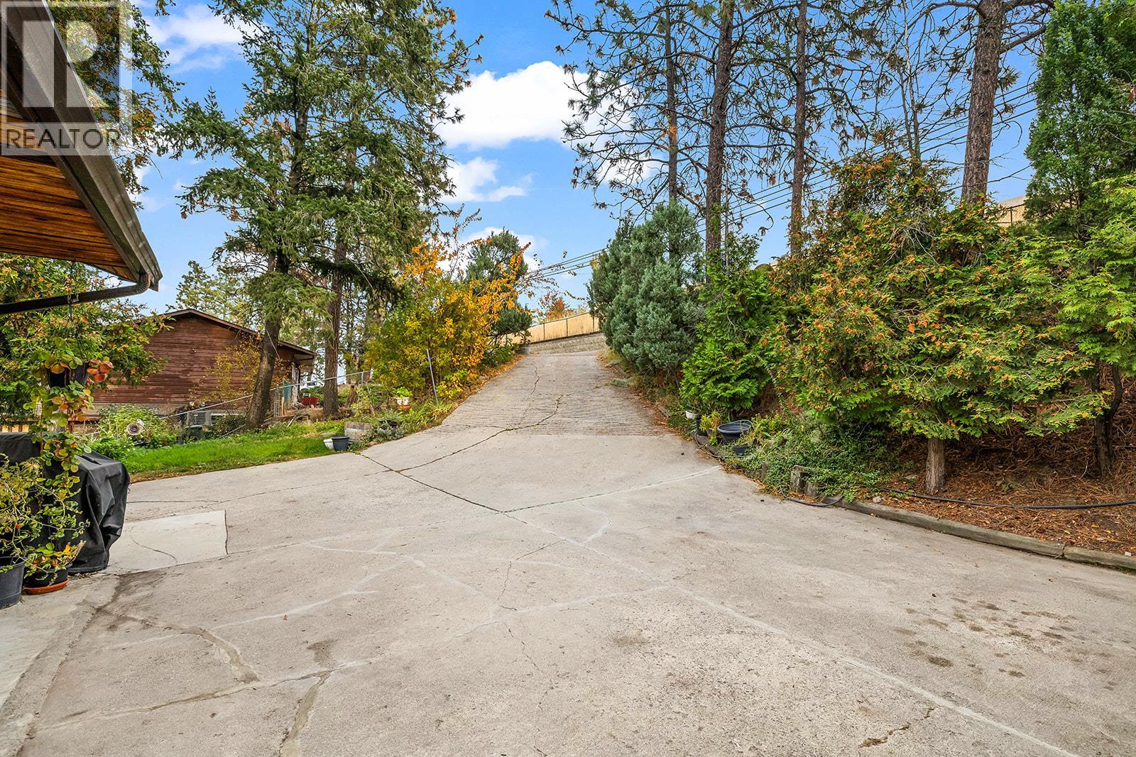 2420 BOUCHERIE ROAD - 53