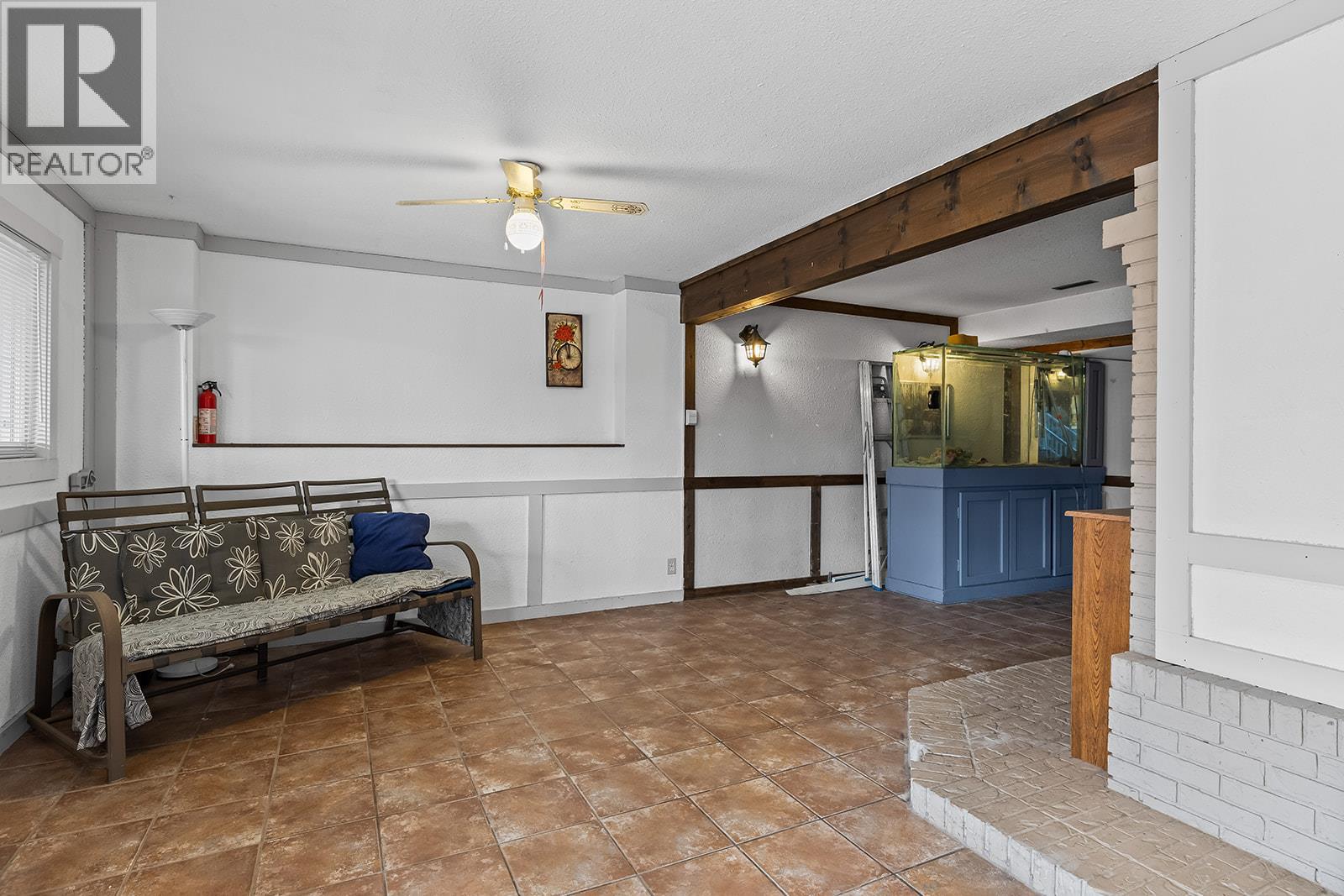 2420 BOUCHERIE ROAD - 36