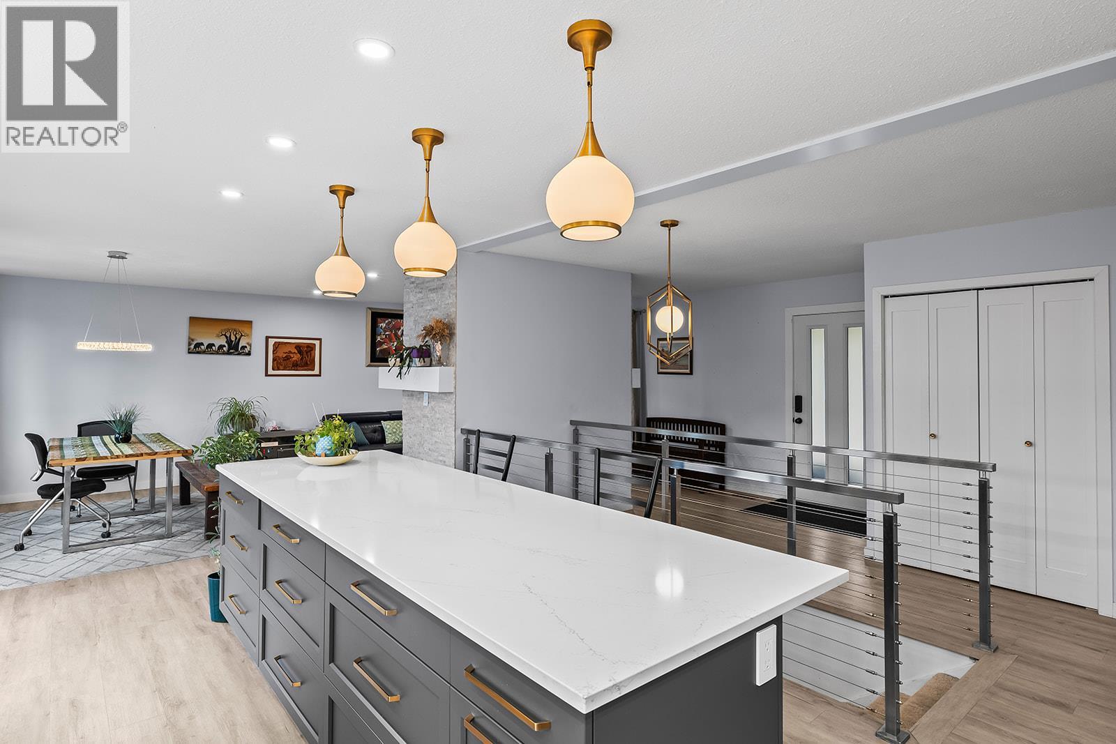 2420 BOUCHERIE ROAD - 8