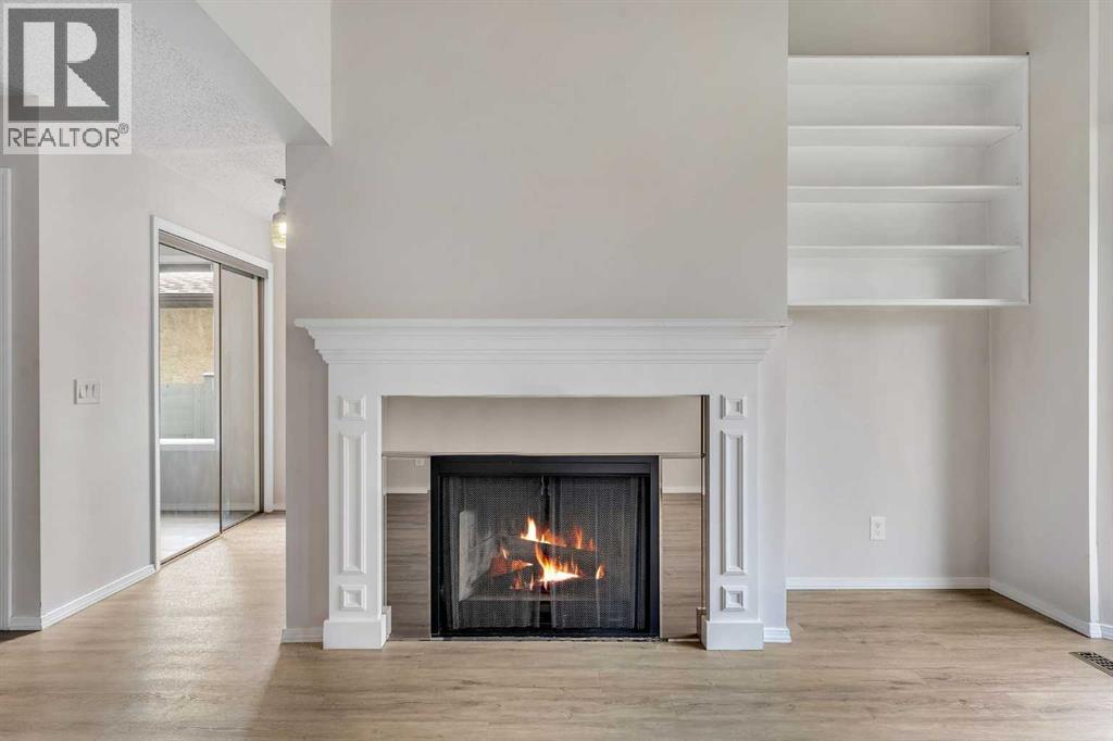 Single Family House for Sale in  Edgeford Way NW Edgemont Calgary 