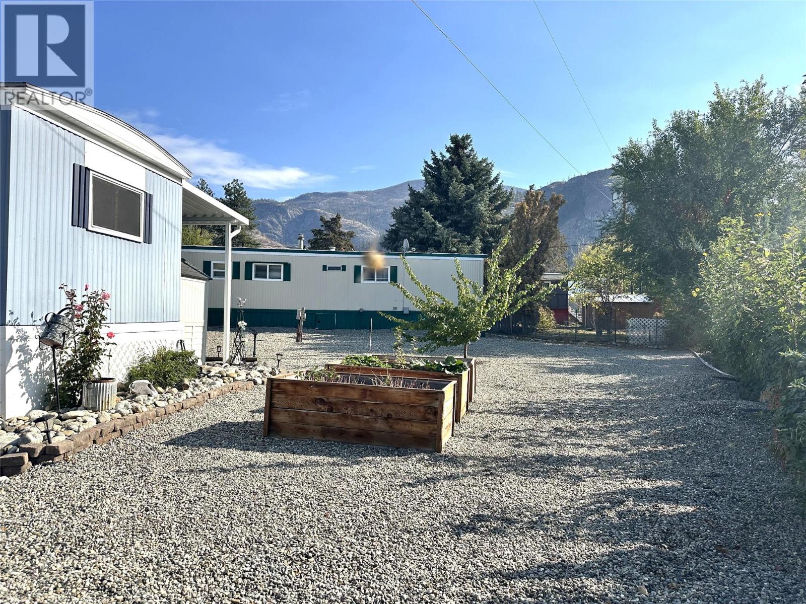 146 WILLOW Court Unit# 6B, Oliver