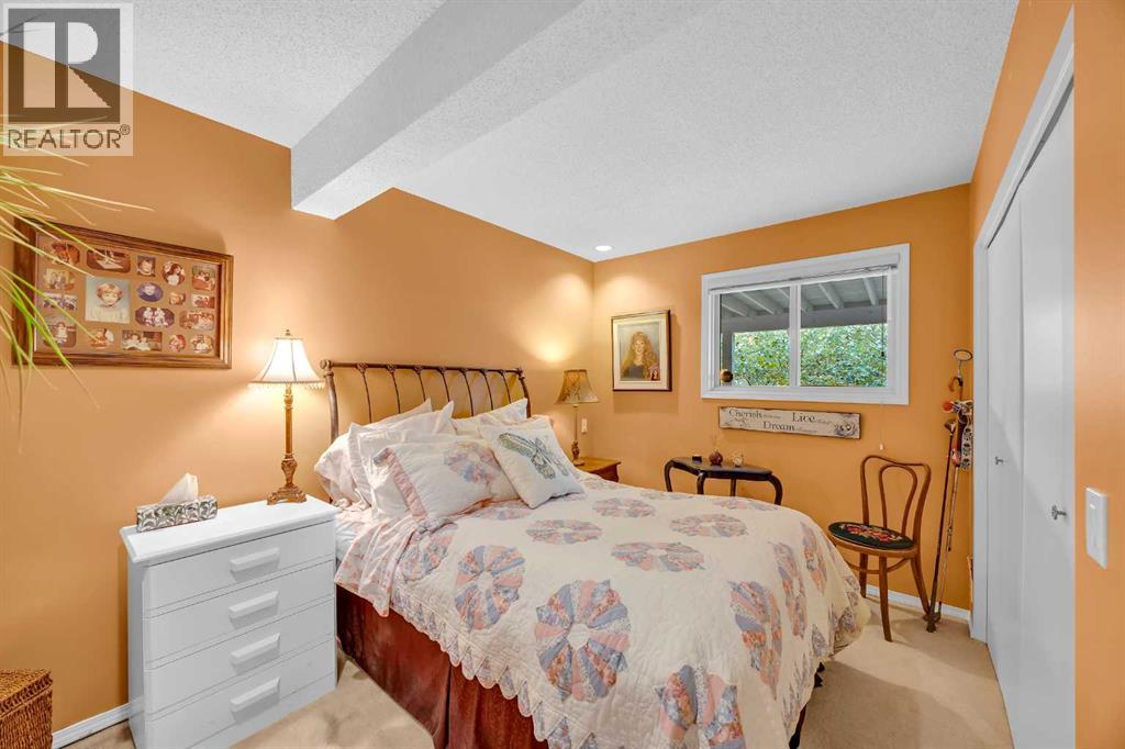 Single Family House Bungalow for Sale in  Christie Gardens SW Christie Park Calgary 