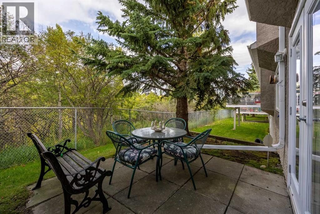 Single Family House Bungalow for Sale in  Christie Gardens SW Christie Park Calgary 