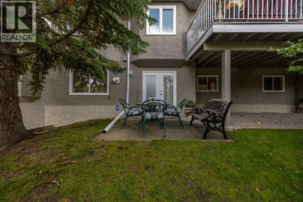 Single Family House Bungalow for Sale in  Christie Gardens SW Christie Park Calgary 