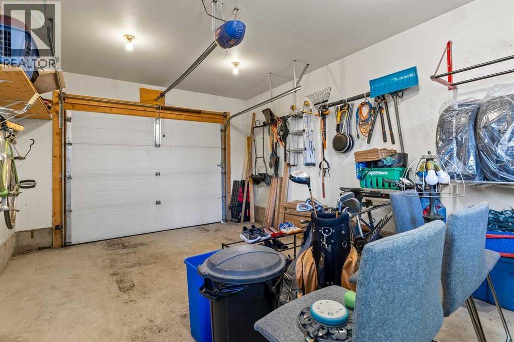 Single Family House for Sale in   Avenue NW West Hillhurst Calgary 