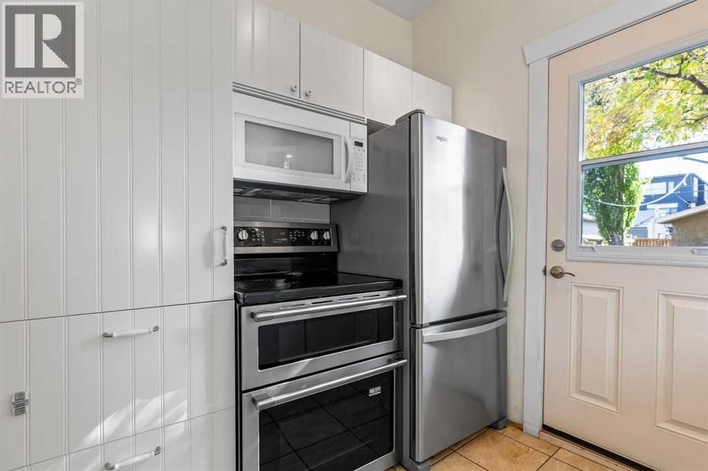 Single Family House for Sale in   Avenue NW West Hillhurst Calgary 