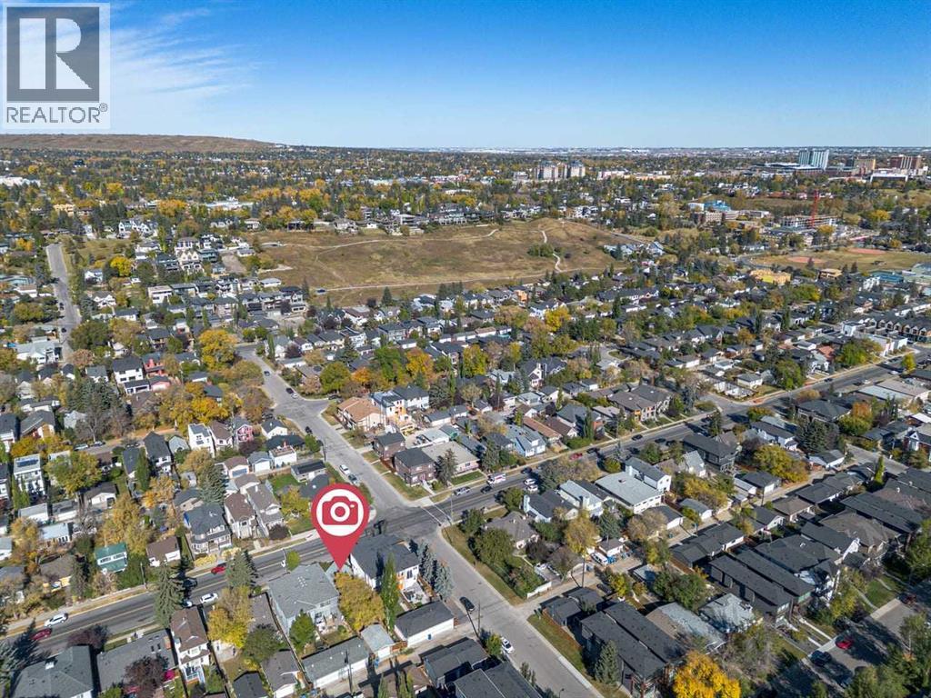 Single Family House for Sale in   Avenue NW West Hillhurst Calgary 