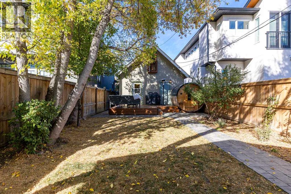 Single Family House for Sale in   Avenue NW West Hillhurst Calgary 