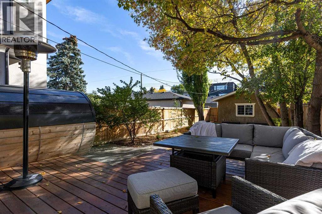 Single Family House for Sale in   Avenue NW West Hillhurst Calgary 