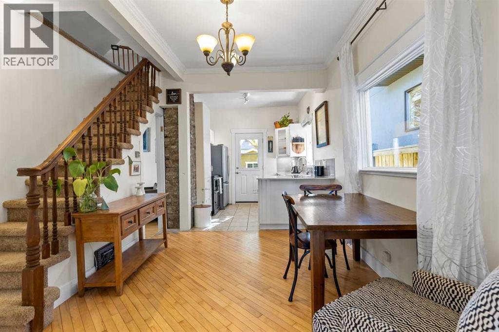 Single Family House for Sale in   Avenue NW West Hillhurst Calgary 