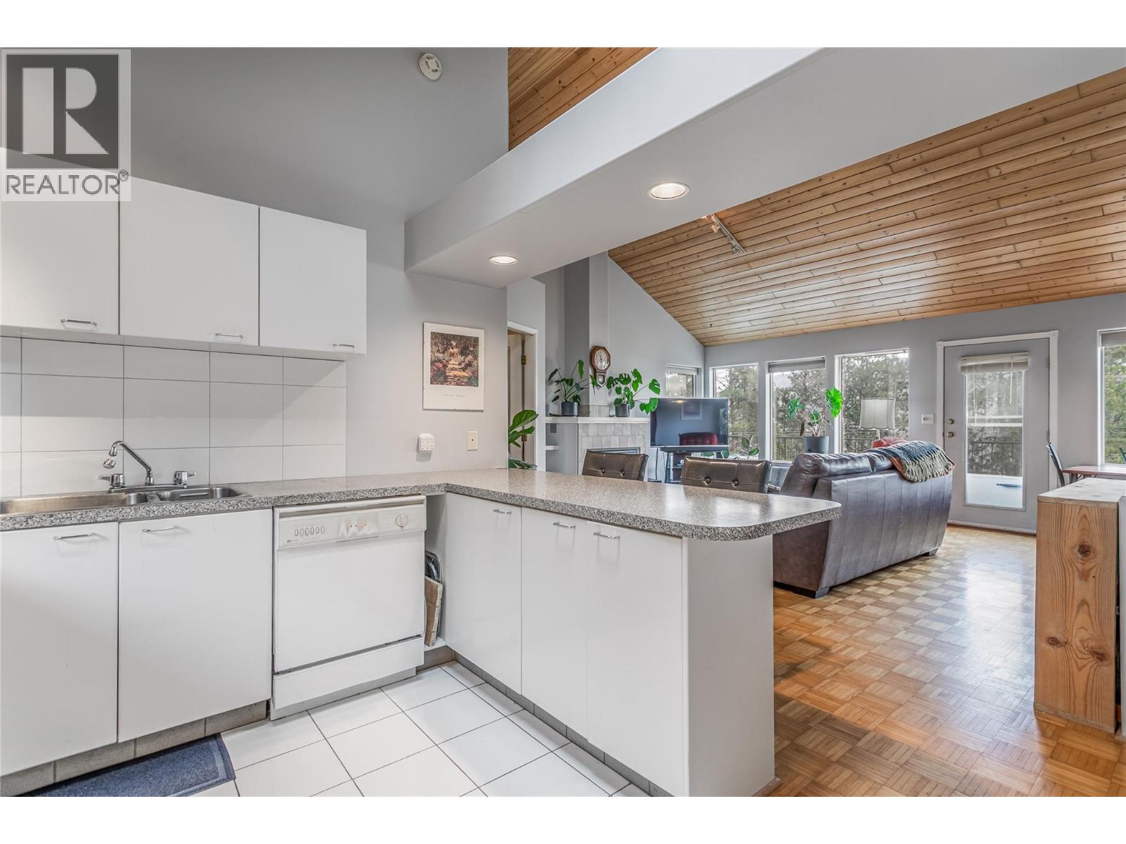  6336 Renfrew Road, Peachland