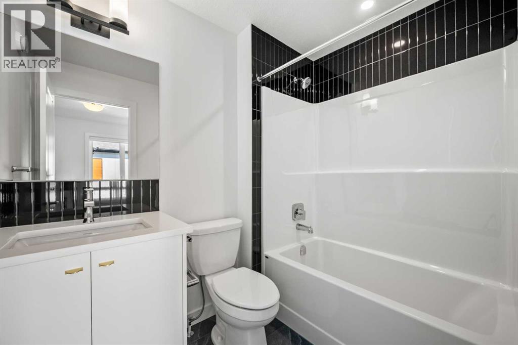 Single Family House for Sale in    Avenue SW West Springs Calgary 