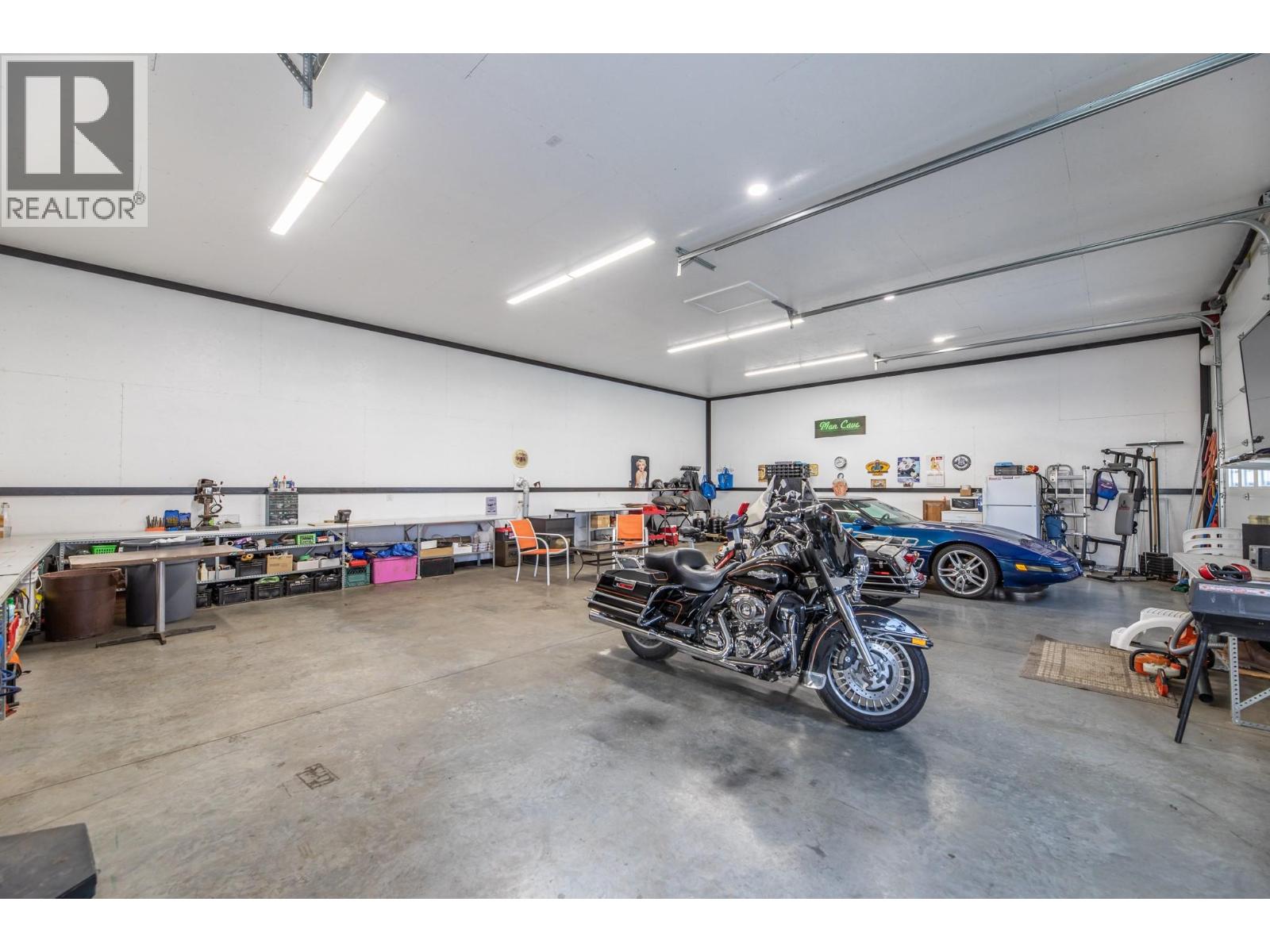 3210 / 3208 Cory Road, Keremeos