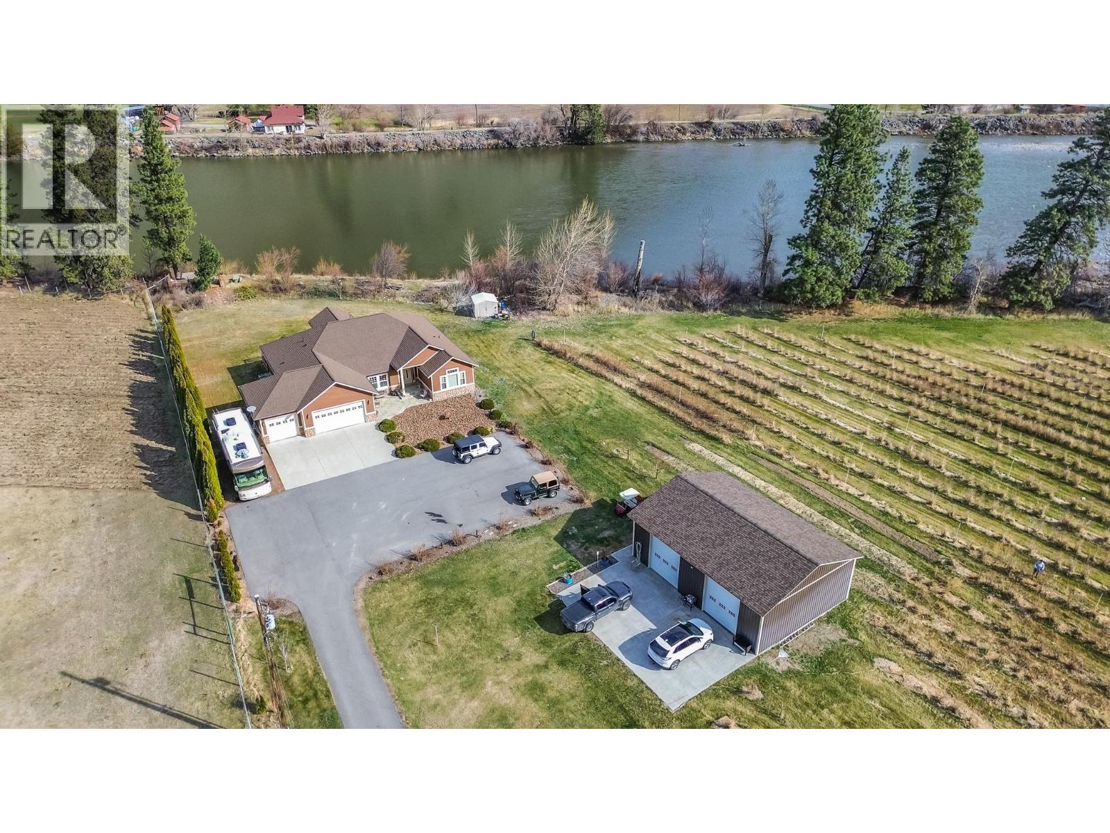 3210 / 3208 Cory Road, Keremeos