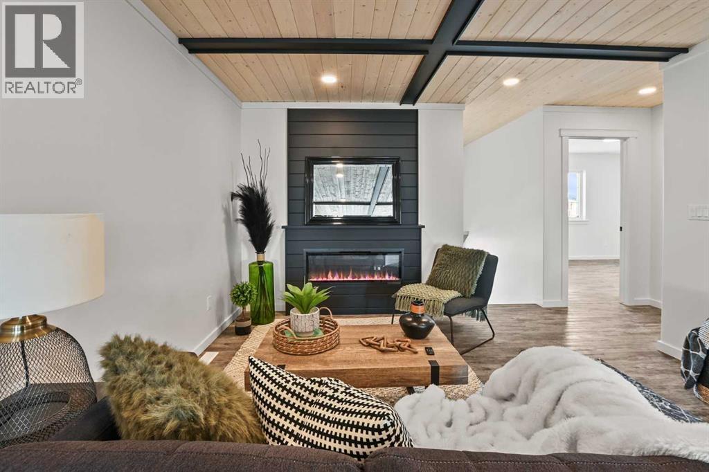 6 Metcalf Way, Lacombe