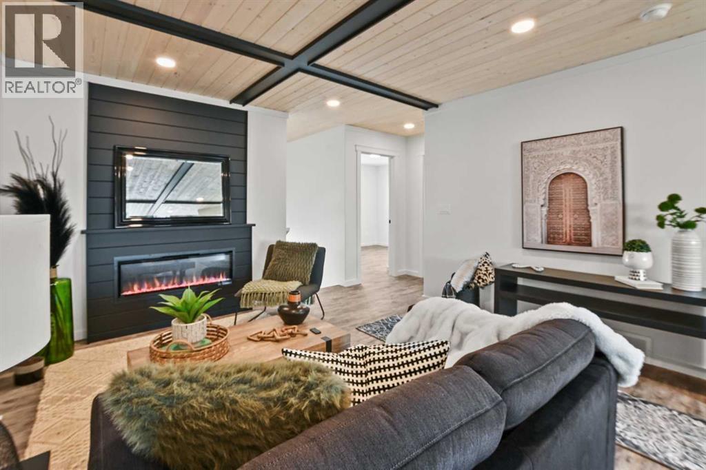 6 Metcalf Way, Lacombe