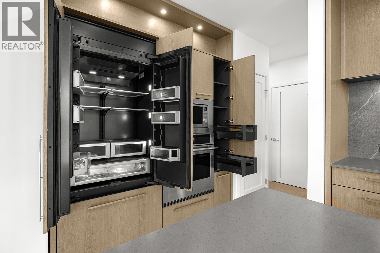 509 3409 Lakeshore Road, Kelowna