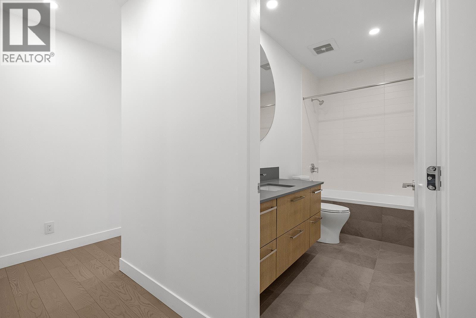 509 3409 Lakeshore Road, Kelowna