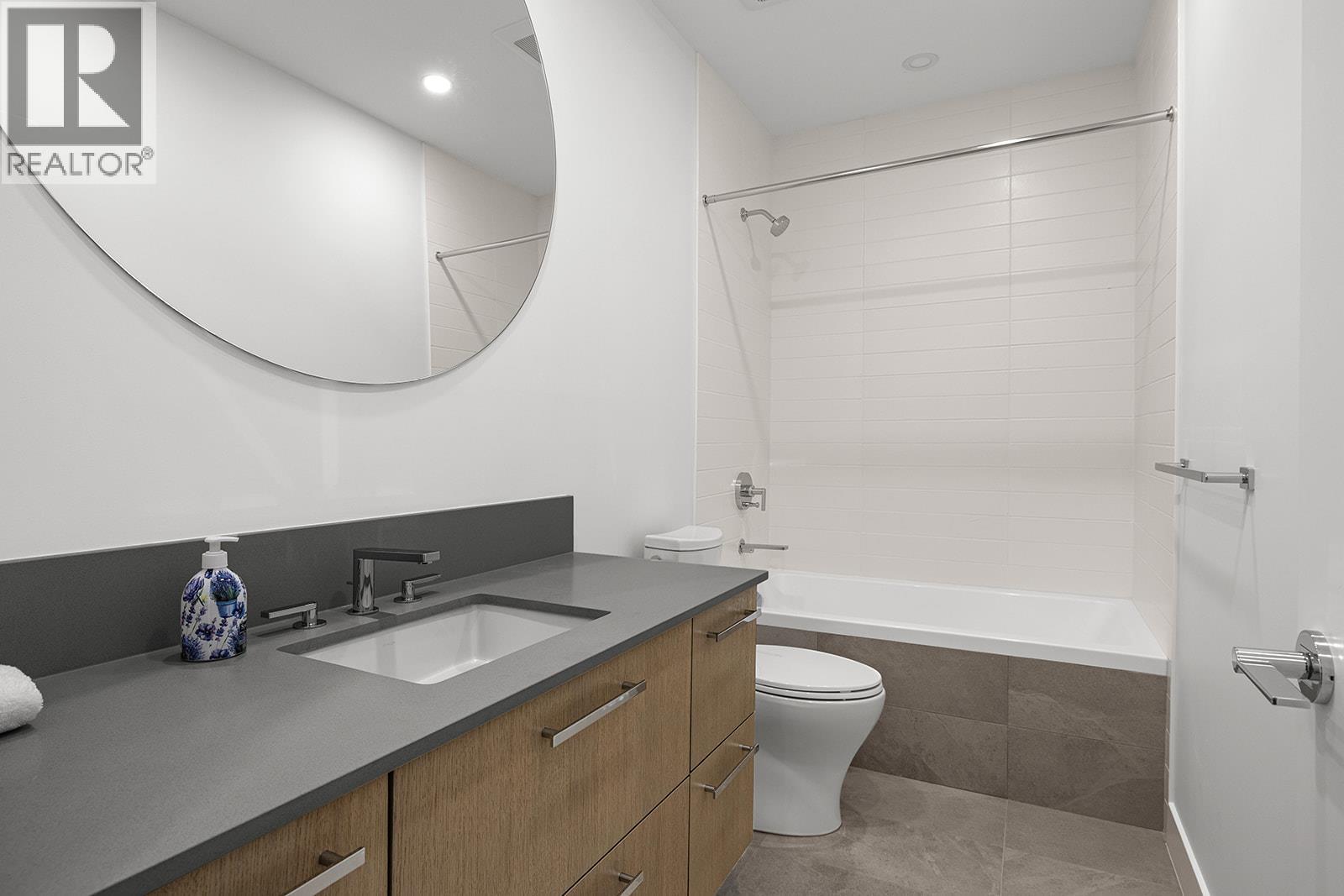 509 3409 Lakeshore Road, Kelowna