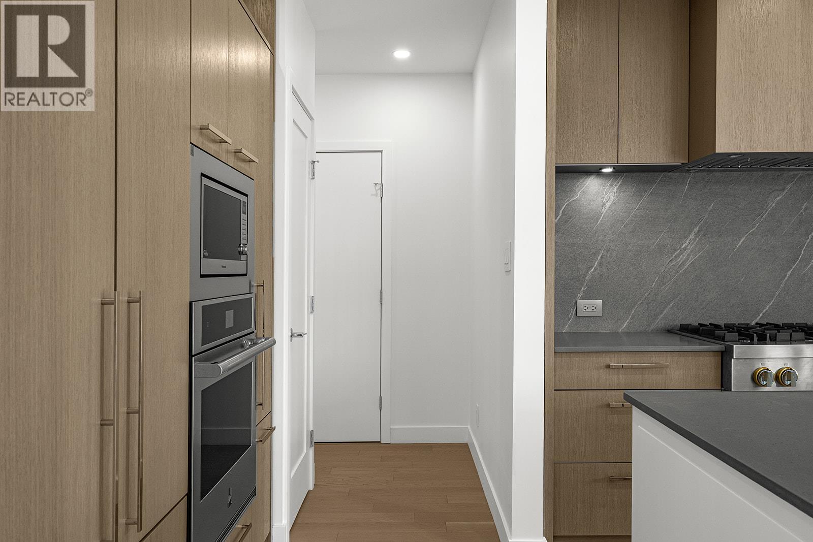 509 3409 Lakeshore Road, Kelowna