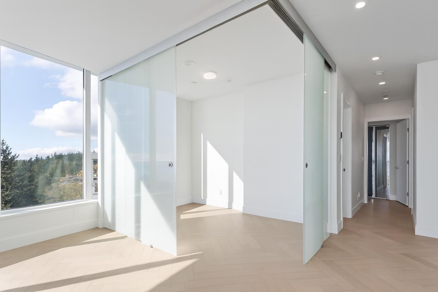 705 1342 JOHNSTON ROAD, White Rock