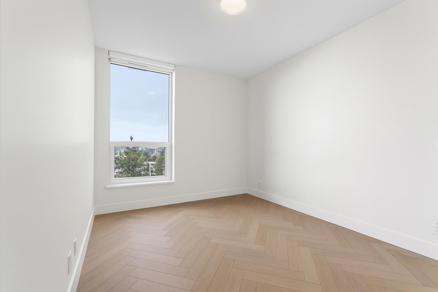 705 1342 JOHNSTON ROAD, White Rock