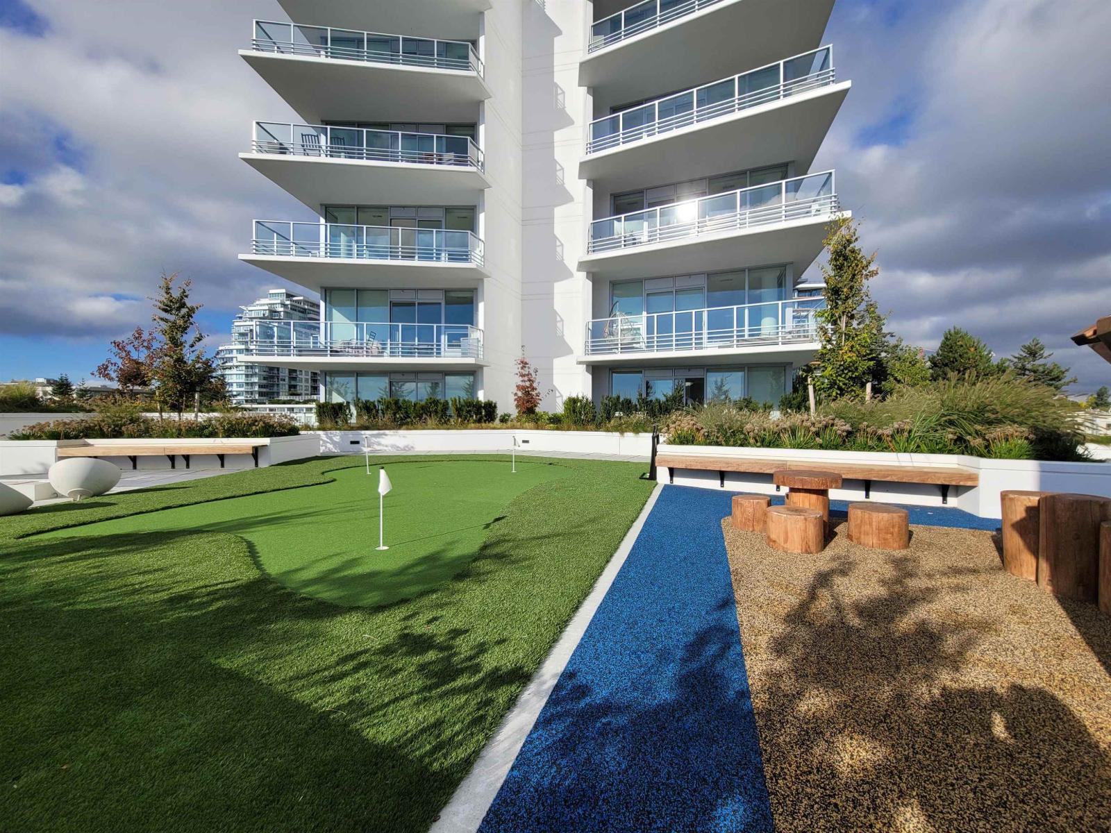 705 1342 JOHNSTON ROAD, White Rock