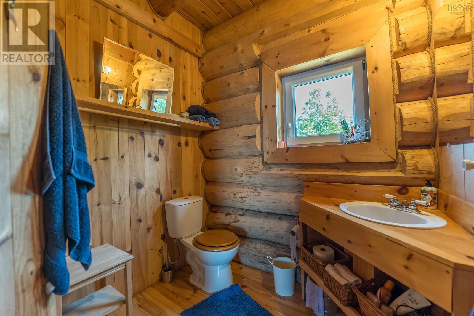 Property 18 of 45 of 2576 East Sable Road