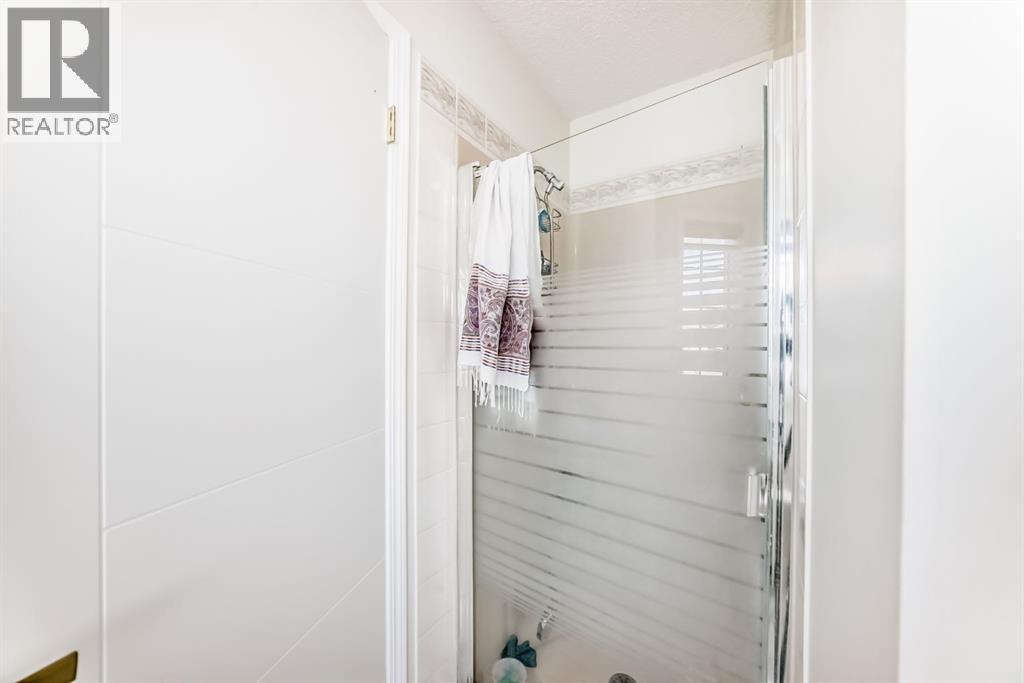 Single Family House for Sale in  Del Ray Road Monterey Park Calgary 