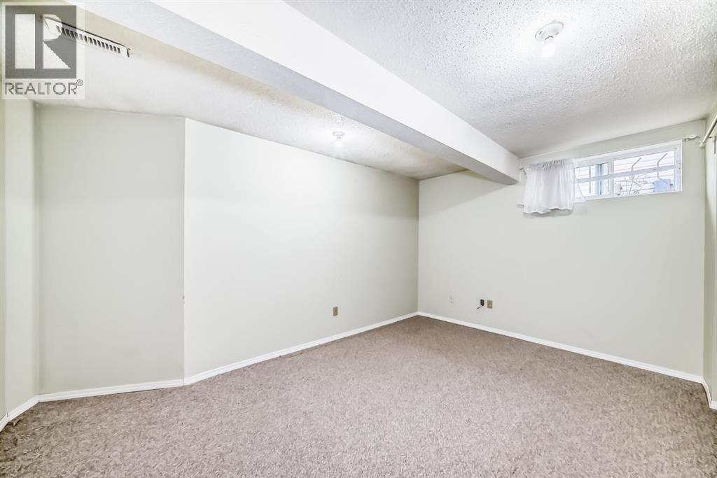 Single Family House for Sale in  Del Ray Road Monterey Park Calgary 