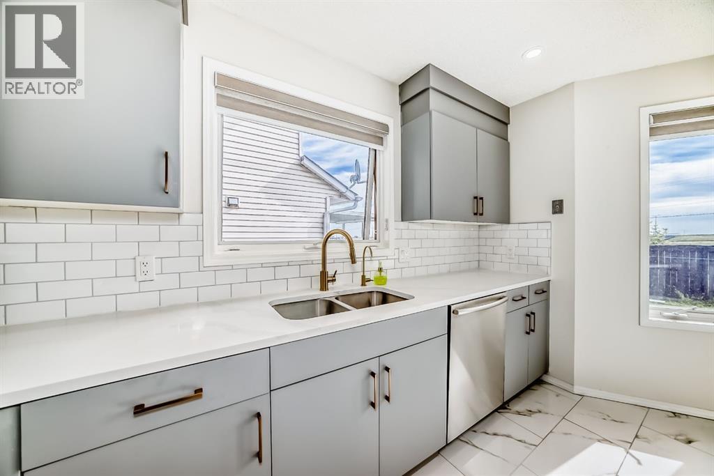 Single Family House for Sale in  Del Ray Road Monterey Park Calgary 