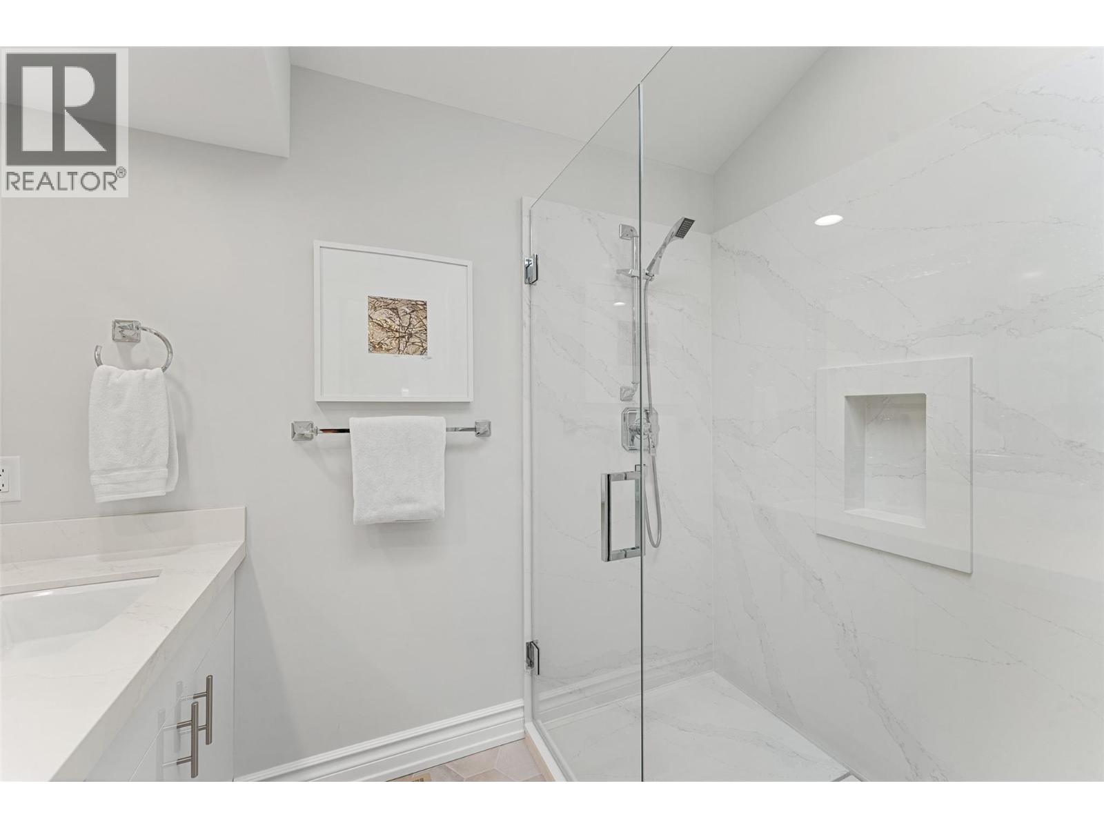 9 2368 Abbott Street, Kelowna