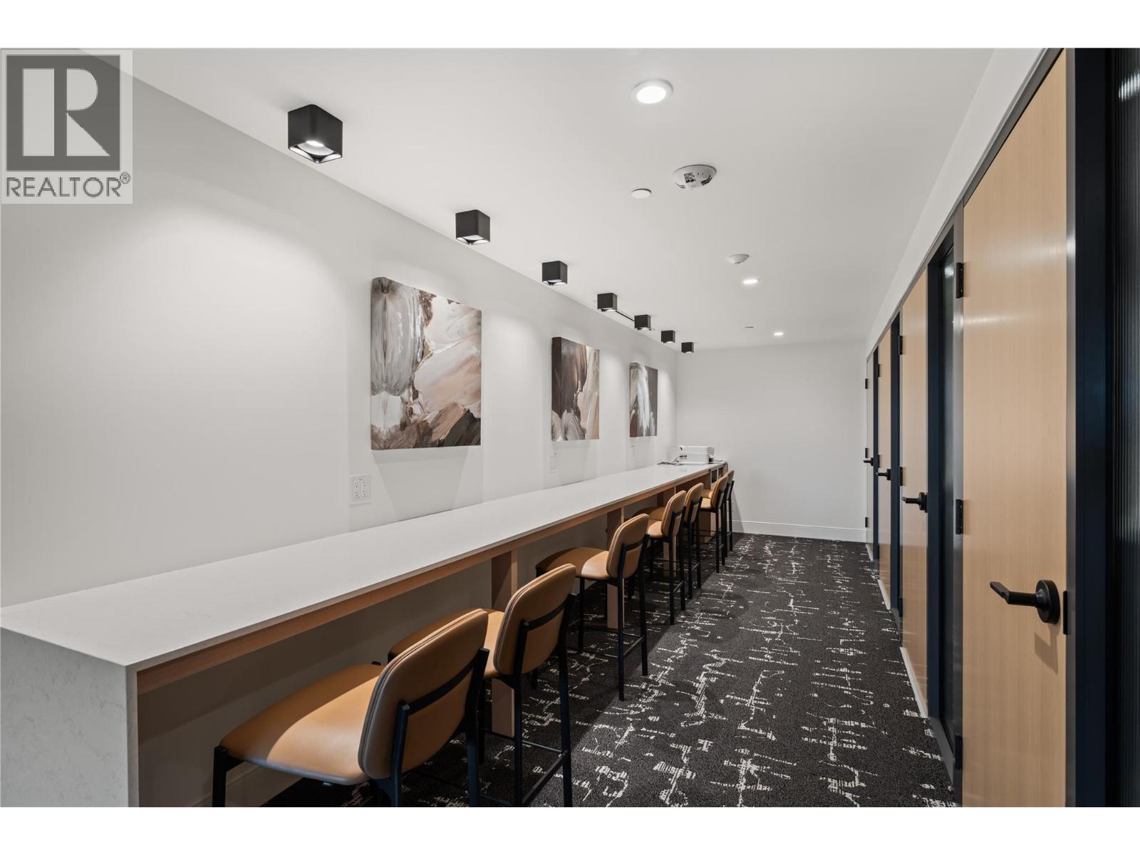 414 3340 Lakeshore Drive, Kelowna