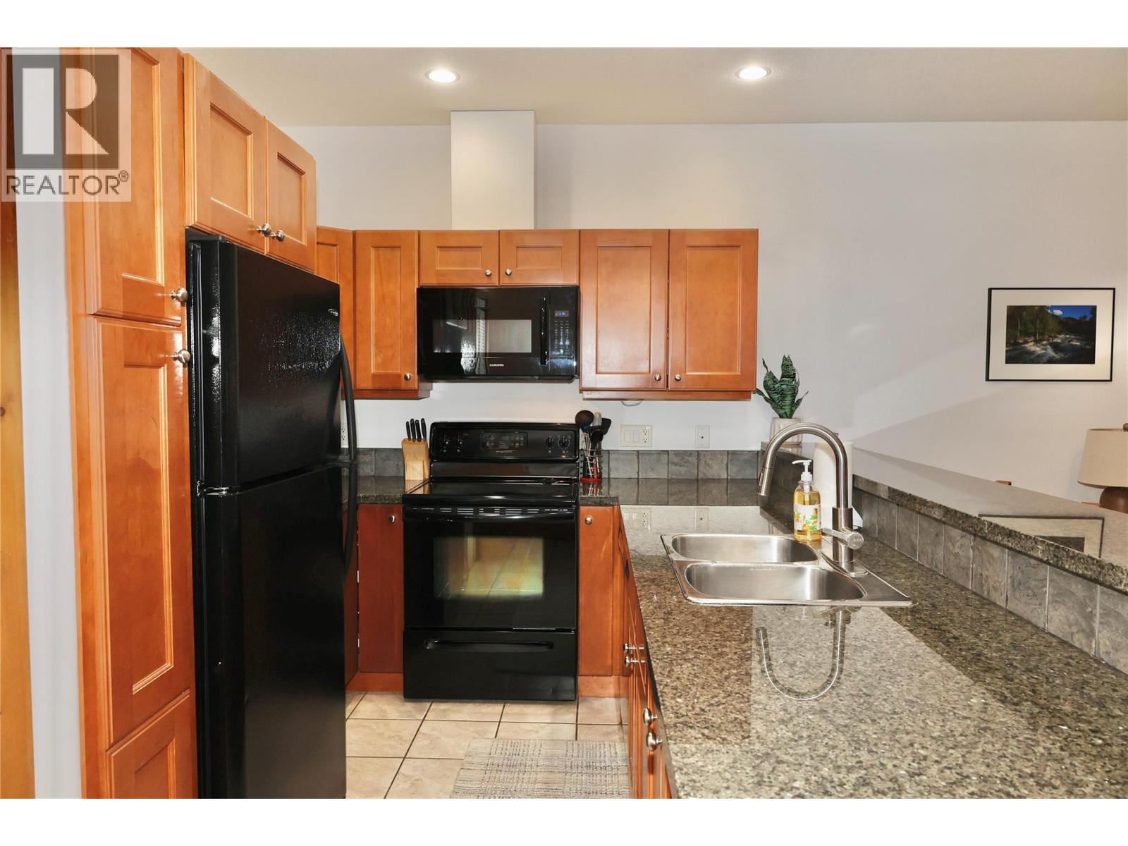 5401 Lakeshore Drive Unit# 205, Osoyoos