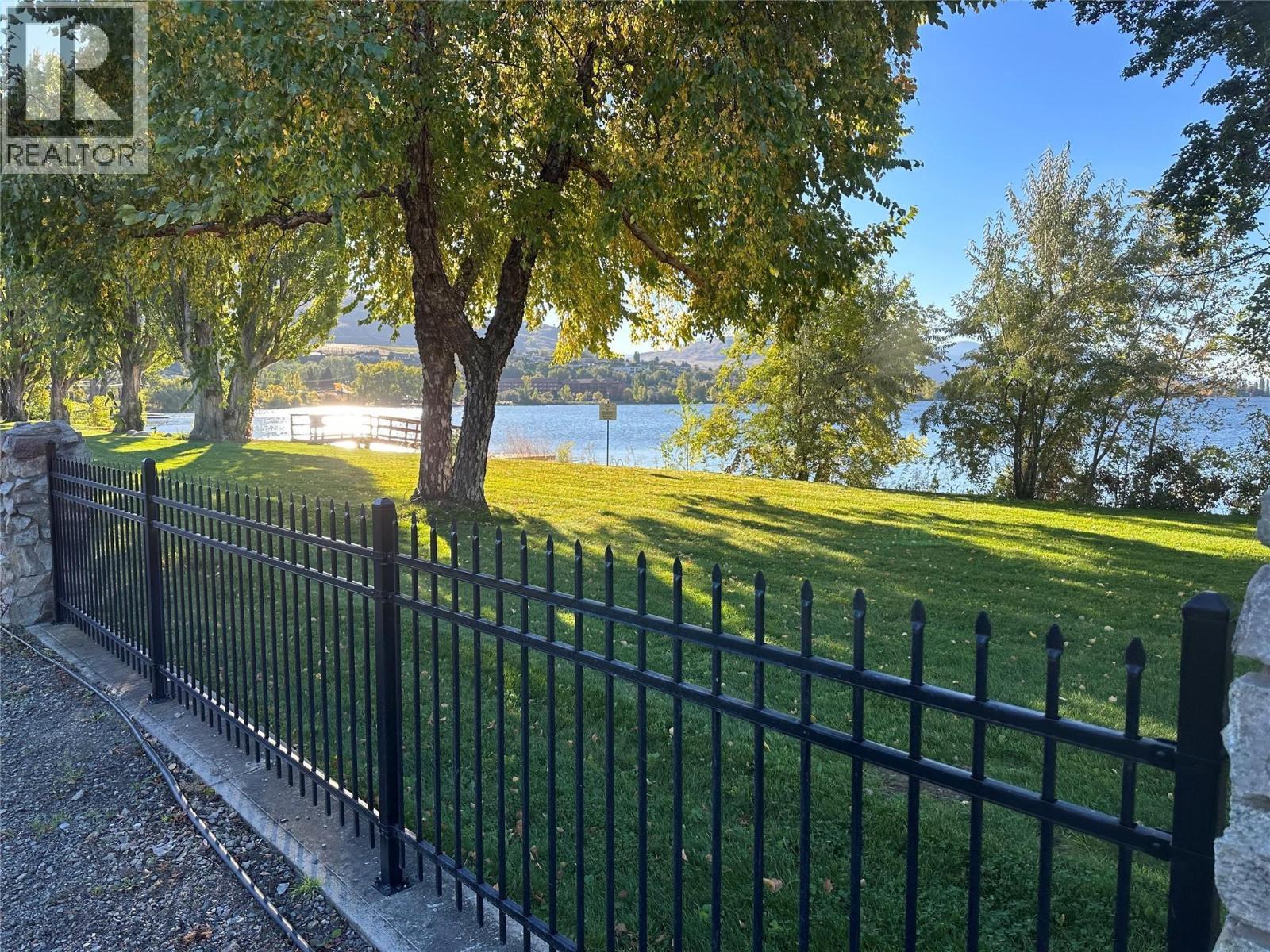 5401 Lakeshore Drive Unit# 205, Osoyoos