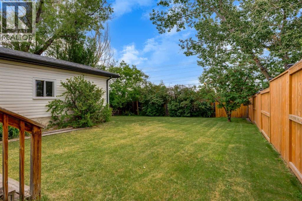 Single Family House Bungalow for Sale in  Cantrell Drive SW Canyon Meadows Calgary 