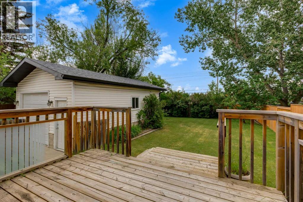 Single Family House Bungalow for Sale in  Cantrell Drive SW Canyon Meadows Calgary 