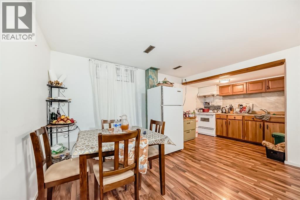 Single Family House Bi-level for Sale in   Avenue NE Abbeydale Calgary 