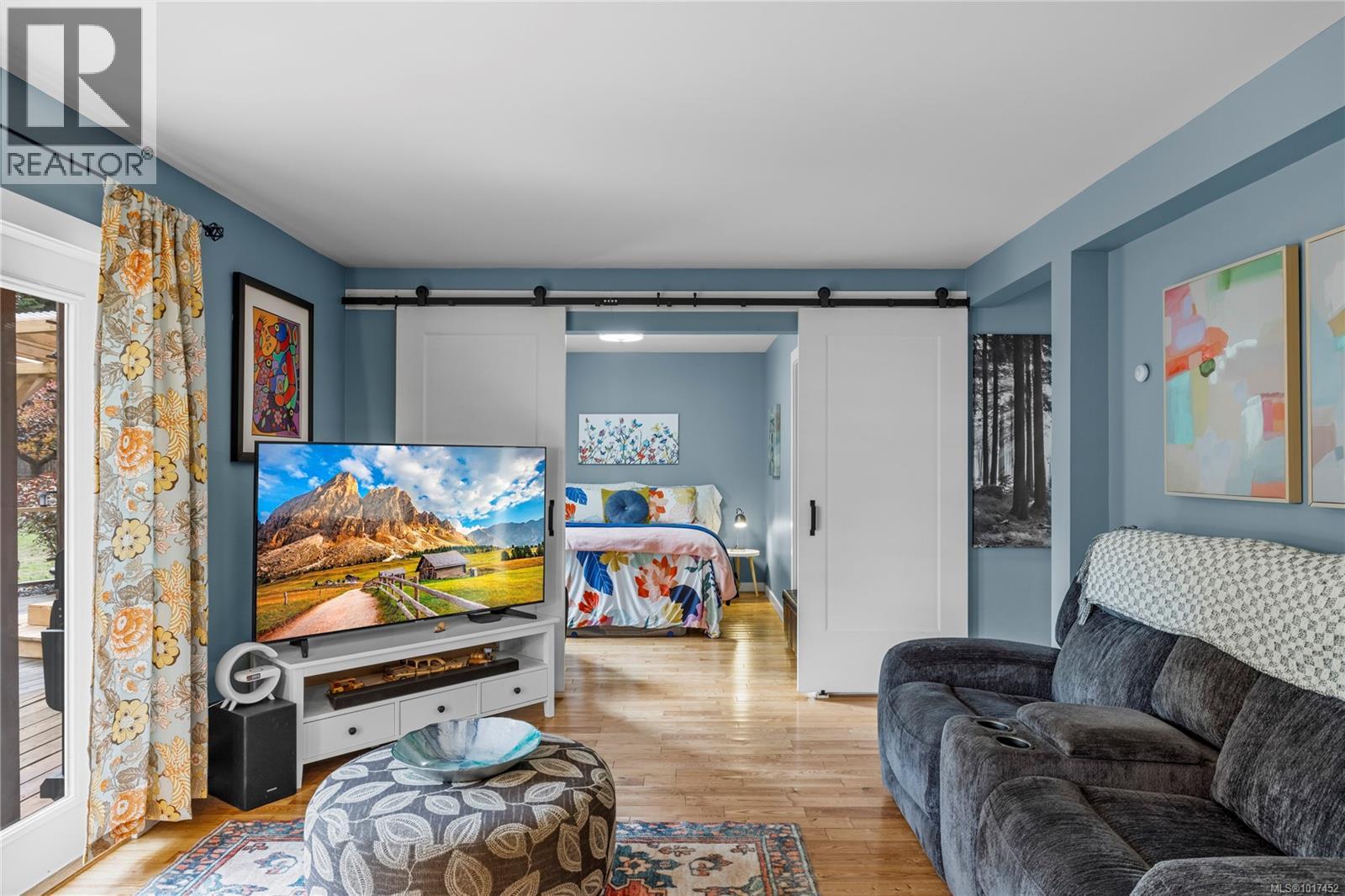 2920 Marshall Rd, Qualicum Beach