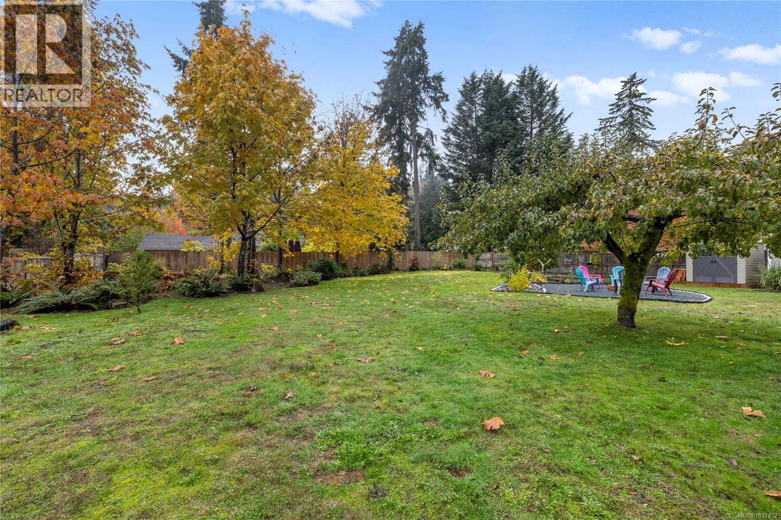 2920 Marshall Rd, Qualicum Beach
