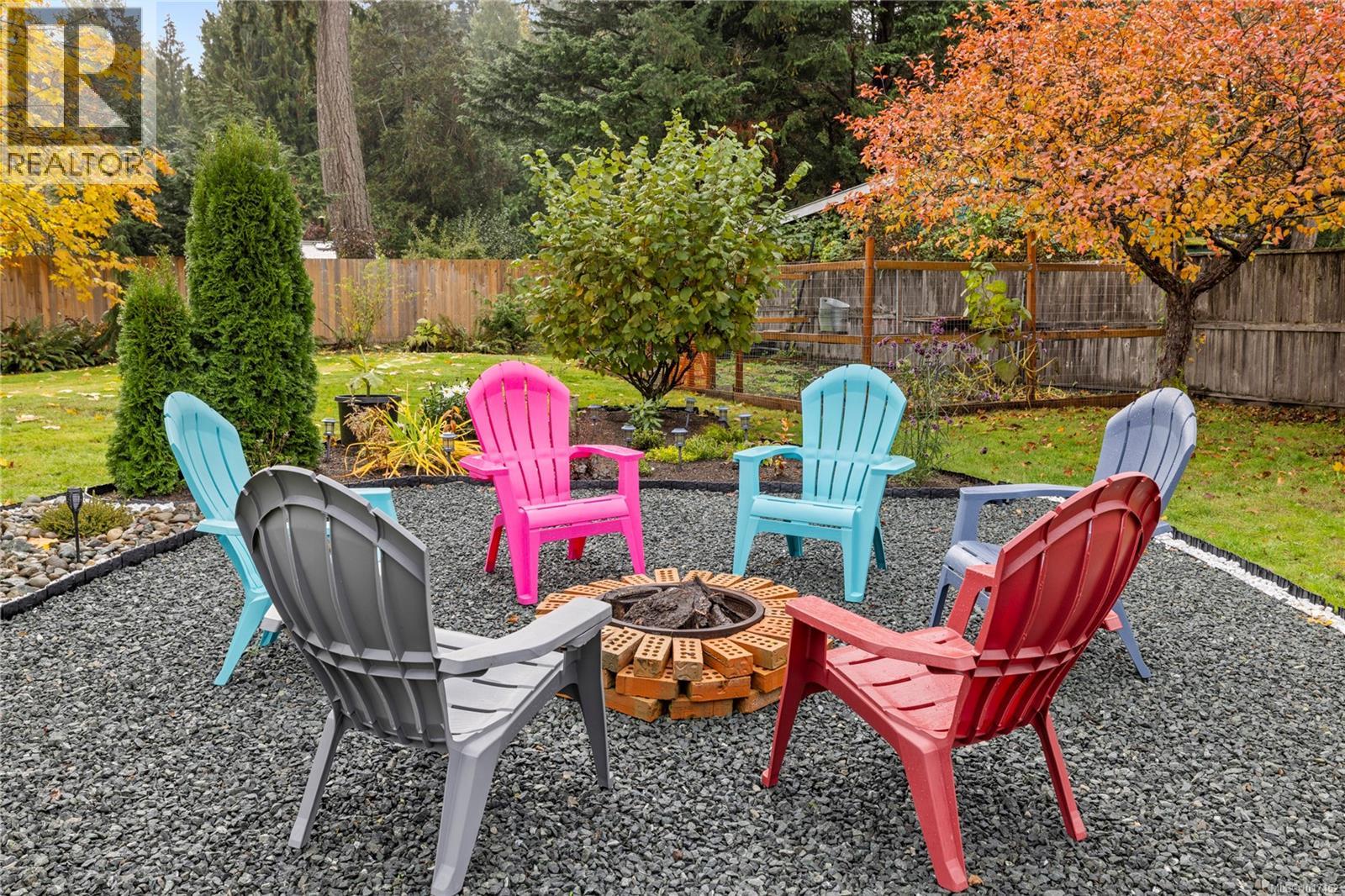 2920 Marshall Rd, Qualicum Beach