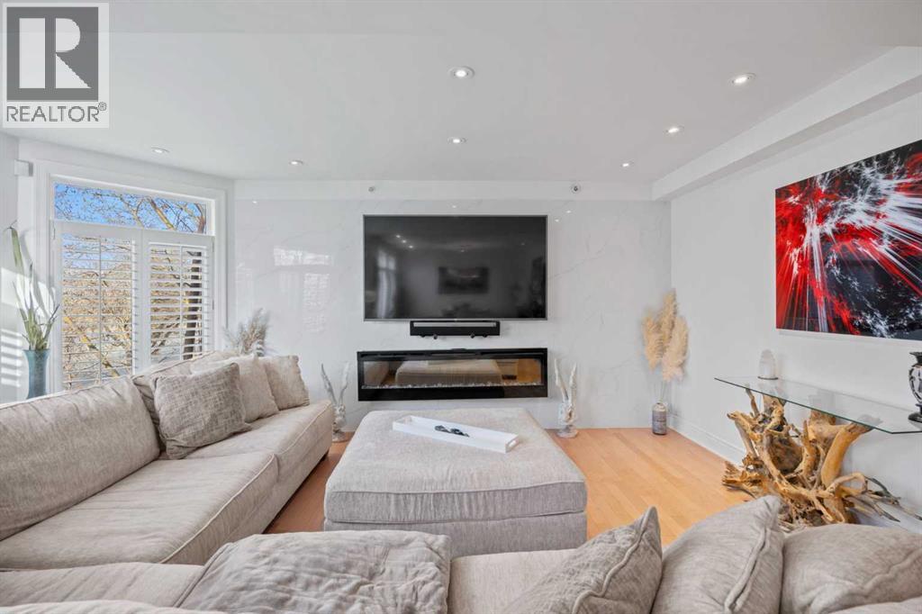 Single Family House for Sale in   Eau Claire Avenue SW Eau Claire Calgary 