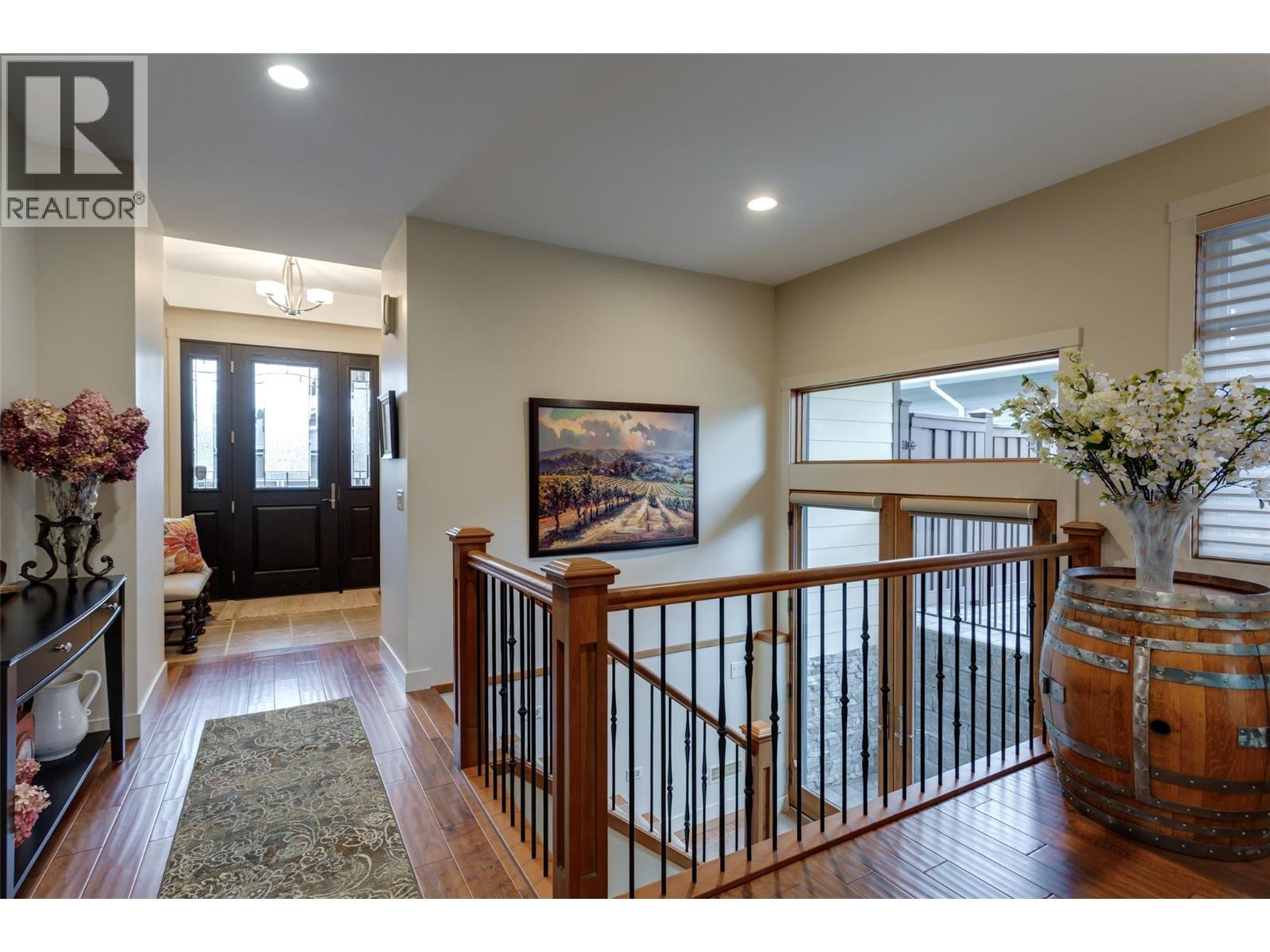1102 Glenview Court, Kelowna