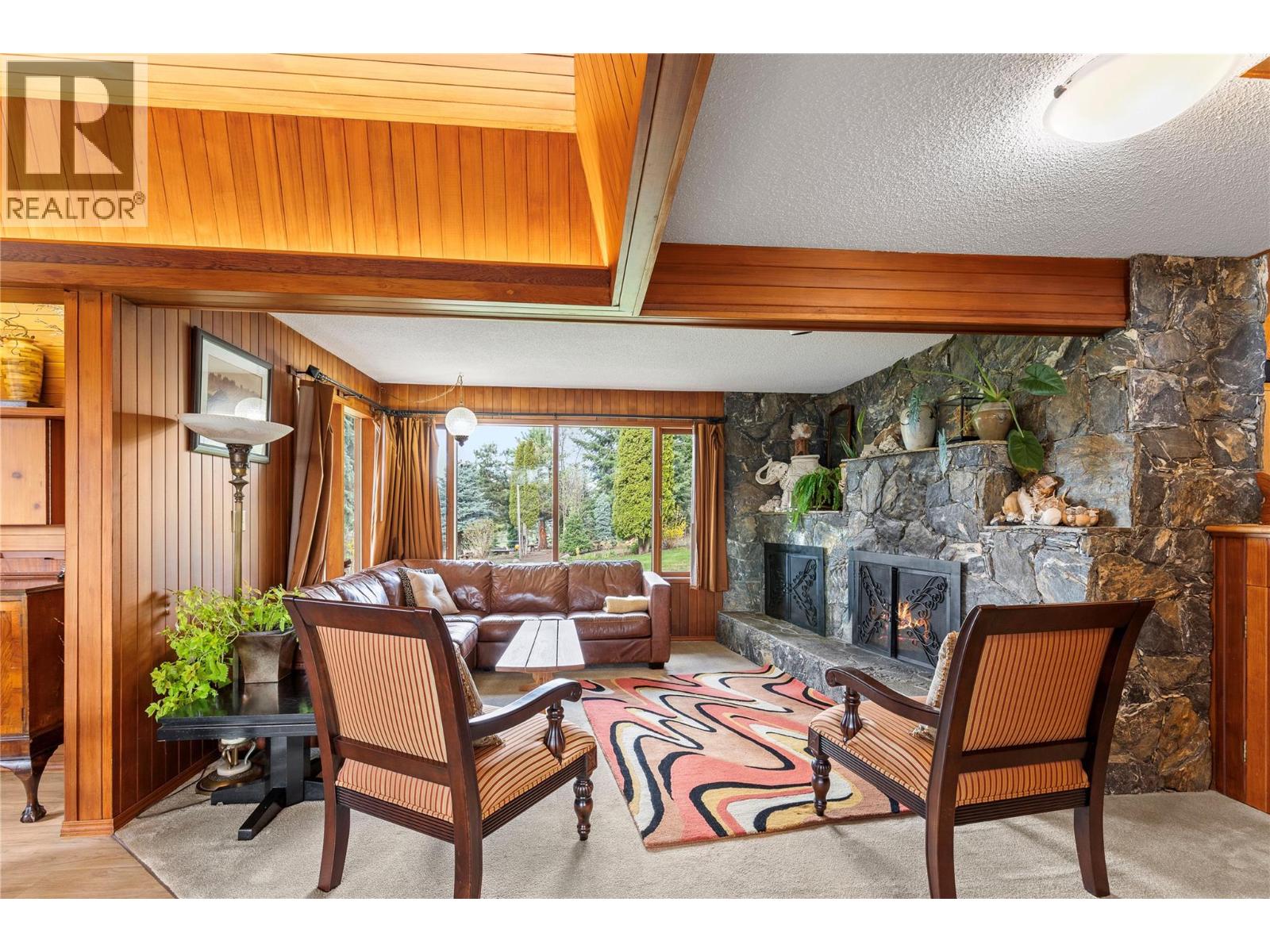 239 Stepping Stones Crescent, Spallumcheen