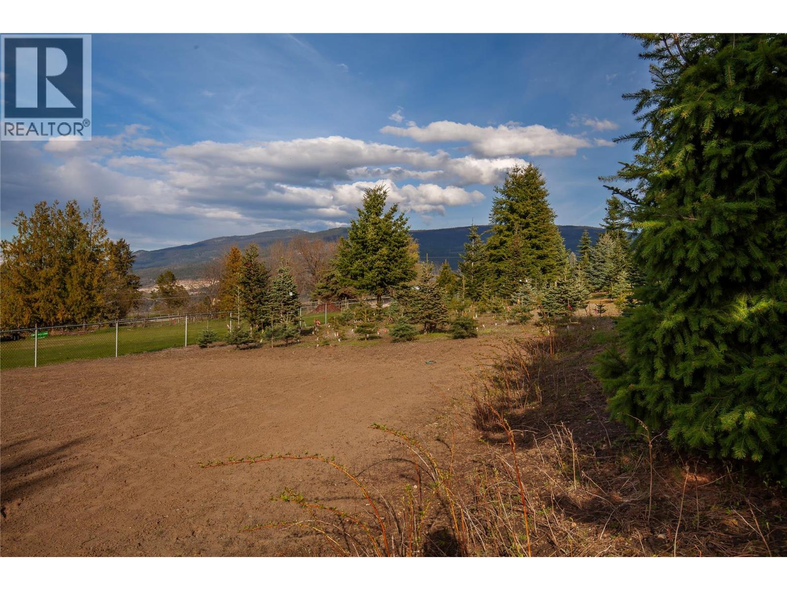 239 Stepping Stones Crescent, Spallumcheen