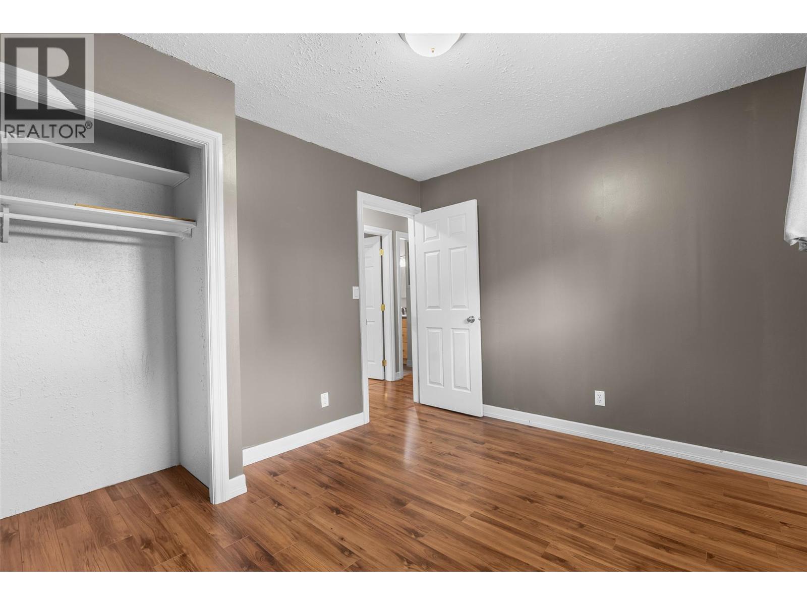  335 Nechiefman Street, Princeton