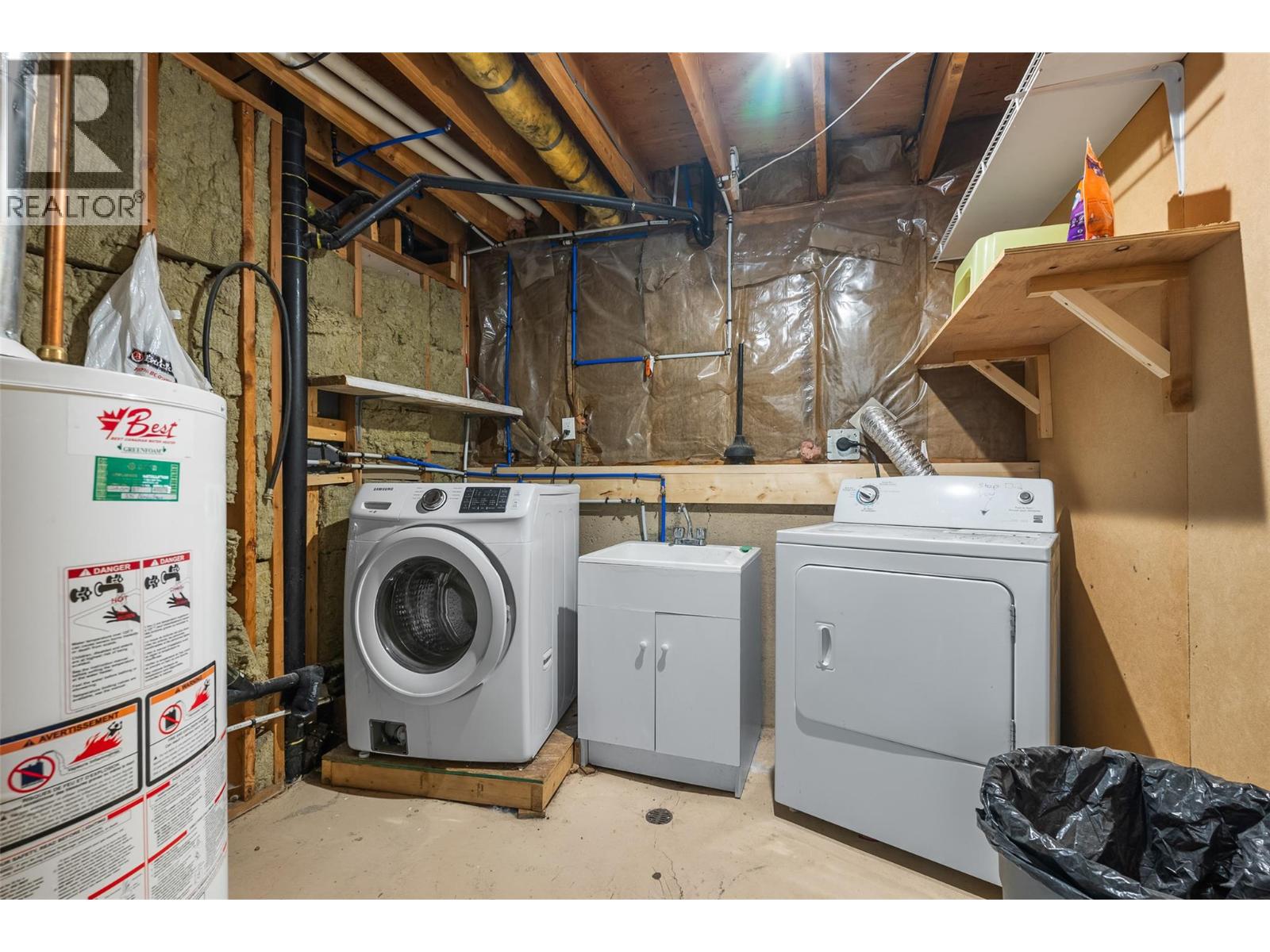  335 Nechiefman Street, Princeton